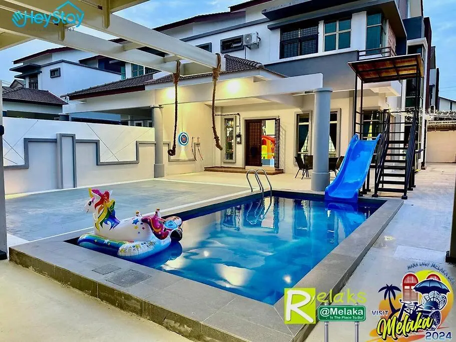 Villa 20Pax4B3B Privatepool /Karaok/Pooltable/Bbq 말라카 0*,